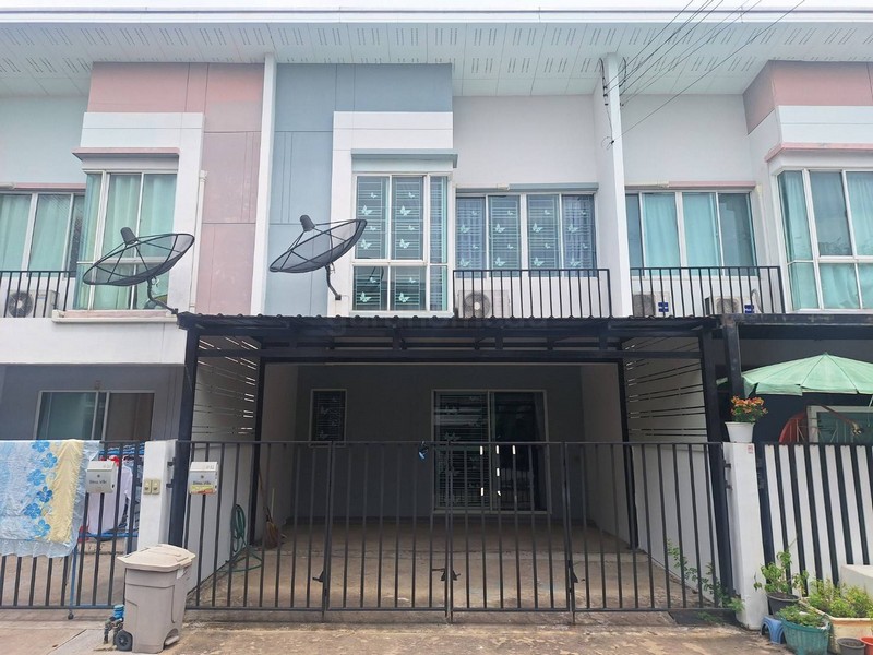 ขายทาวน์โฮม 2 ชั้น เบล็สวิลล์ รามอินทรา 117 บ้านสภาพดี  เนื้อที่ 19.30 ตรว 3นอน 2น้ำ - ghd000528