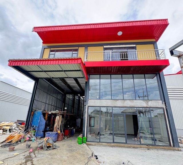 BST937 ให้เช่าและขายโรงงานใหม่เอี่ยม บนที่ดินอุตสาหกรรมสีม่วง – สวนหลวง กระทุ่มแบน สมุทรสาคร