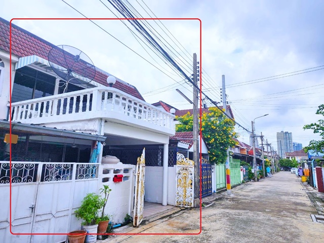 MRT บางซื่อ เตาปูน 1.7 กม. ทำเลแยกสะพาน 99 3นอนให้เช่าทาวน์เฮ้าส์ 2 ชั้น 26 ตร.วา  206 ตร.ม. รีโนเวทใหม่ กว้างขวาง ใกล้ MRTบางซ่อน 900 ม. 