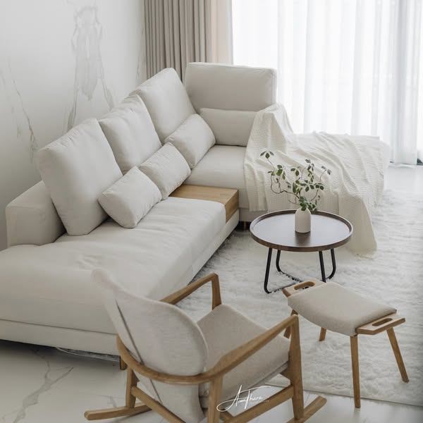 บ้านสร้างใหม่ ใจกลางเอกมัย 5 ชั้น พร้อมลิฟท์ 3 ห้องนอน 4 ห้องน้ำ 3 ที่จอดรถ