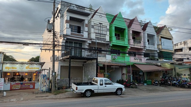 ขายทาวน์เฮาส์ 2 ชั้น บ้านเป็ดขอนแก่น ติดถนนสีหราชเดโชไชย