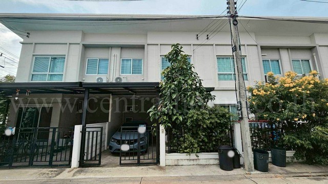 ลดราคา ทาวน์โฮม เจ ทาวน์ เอ็กคลูซีฟ รังสิต - คลอง 1 บ้านสวย พร้อมอยู่